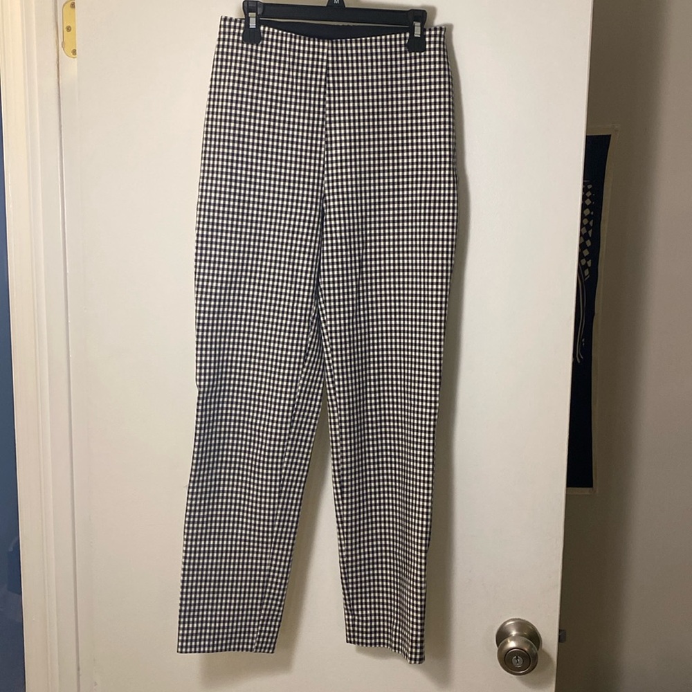 Checkered form fitting stretch slacks